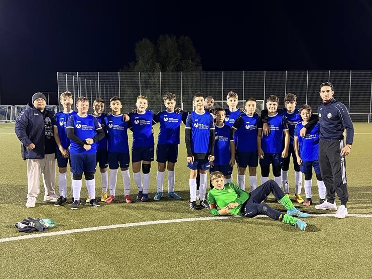 Sieg mit neuem Trainerteam