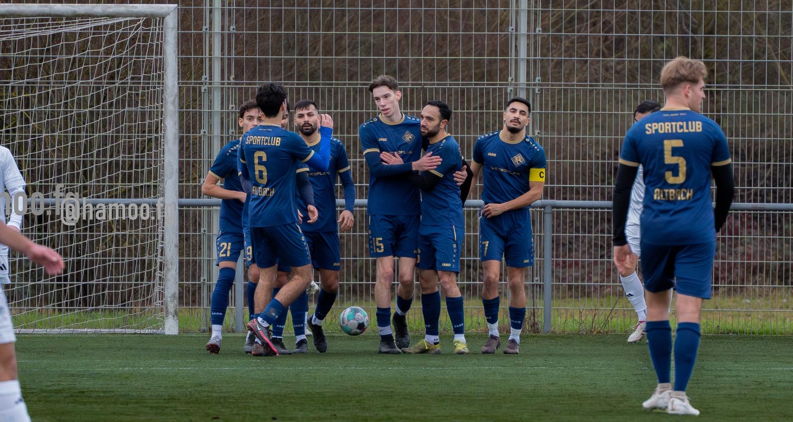 SC Altbach startet erfolgreich in die Rückrunde 3:1-Auswärtssieg in Oberesslingen